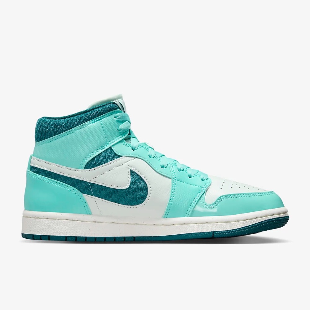 Nike™️ Air Jordan 1 Mid SE Women’s
